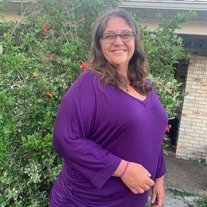 Plus size purple shirt 😍NWT